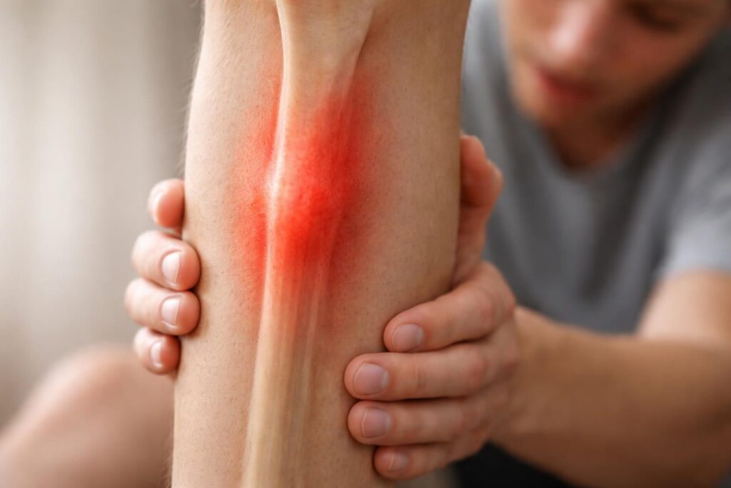 découvrez les symptômes clés de la périostite tibiale, une inflammation du tibia, pour mieux comprendre cette douleur et savoir quand consulter un professionnel de santé.