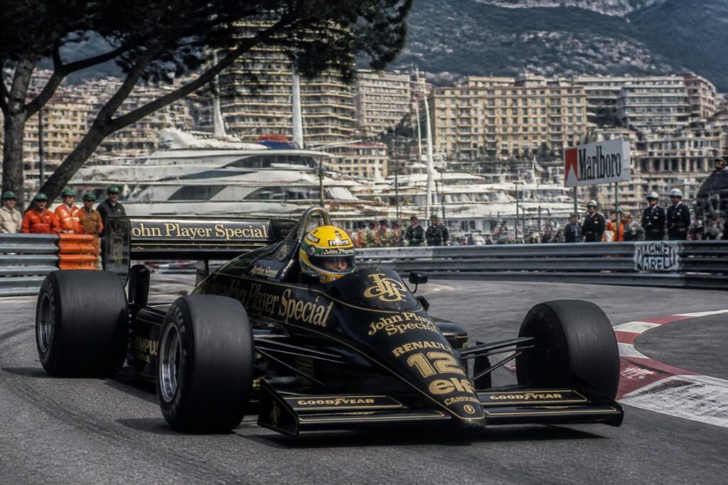 découvrez les souvenirs des exploits d'ayrton senna en formule 1 à monaco entre 1984 et 1988, une période marquante de sa carrière légendaire.